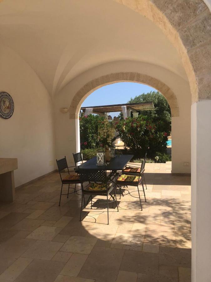 Traditional Trullo With Private Pool Near Ostuni Βίλα Εξωτερικό φωτογραφία
